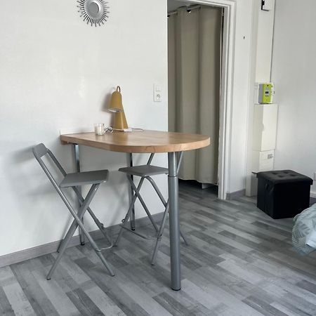 Studio / chambre calme prés de l'étang st pierre. Amiens Exterior foto